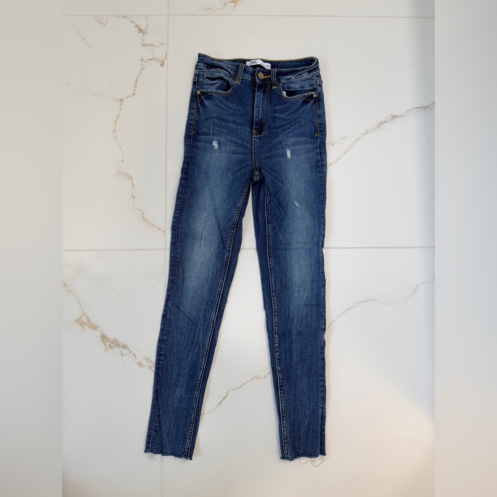 Zara Dark Blue Skinny Jeans for Women.